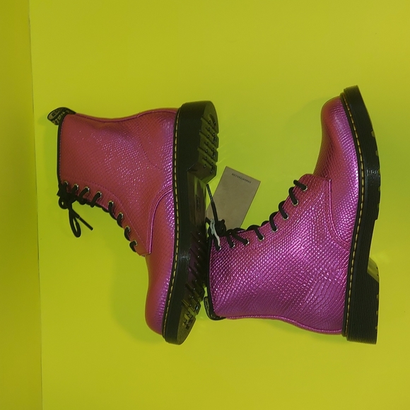 Dr. Martens1460 Reptile Emboss Boots - Picture 6 of 11